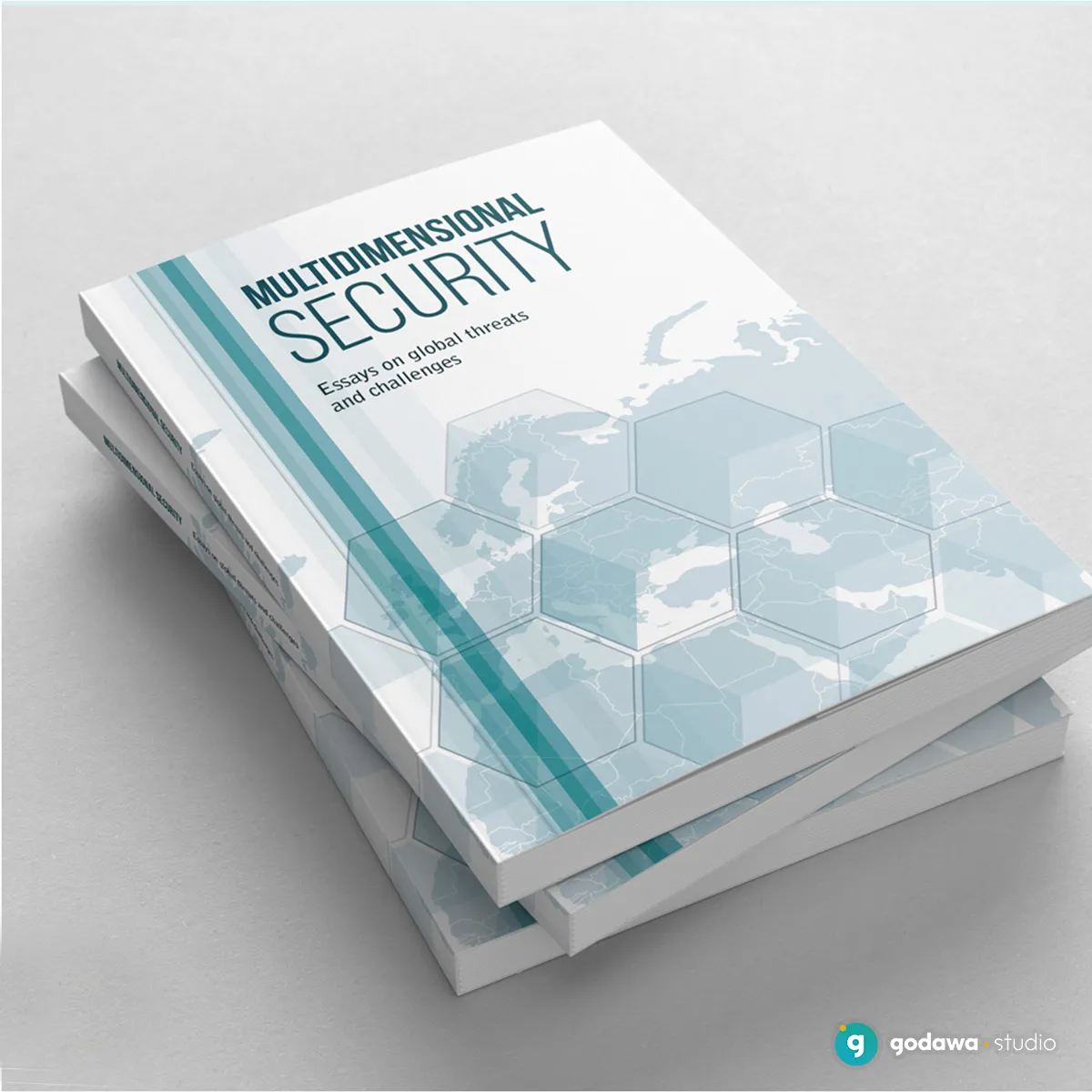 okładka książki "Multidimensional security" (praca zbiorowa, AT Wydawnictwo)